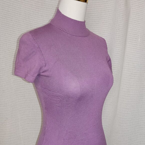 bebe | short sleeve knit top | Size Medium - Picture 4 of 16